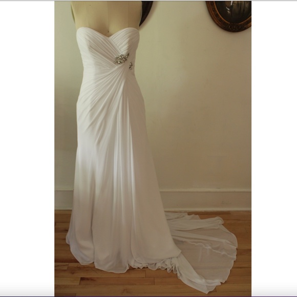 Maggie Sottero Breccia 211513 White Pleated Beaded Wedding Dress - Picture 1 of 7